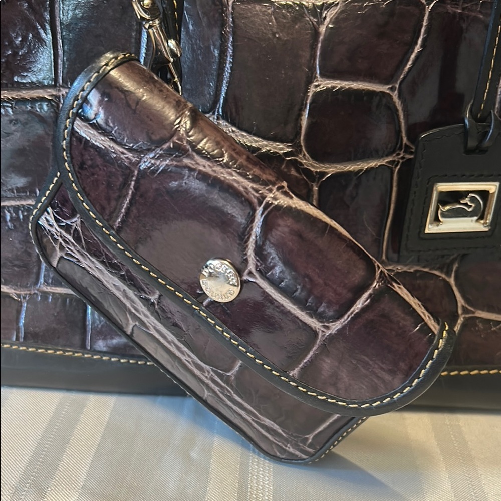 ‼️LAST CHANCE‼️ 🎈Back to consignment shop 9/30/25🎈D&B Croc Eggplant Bag w/Pouch - Picture 3 of 15